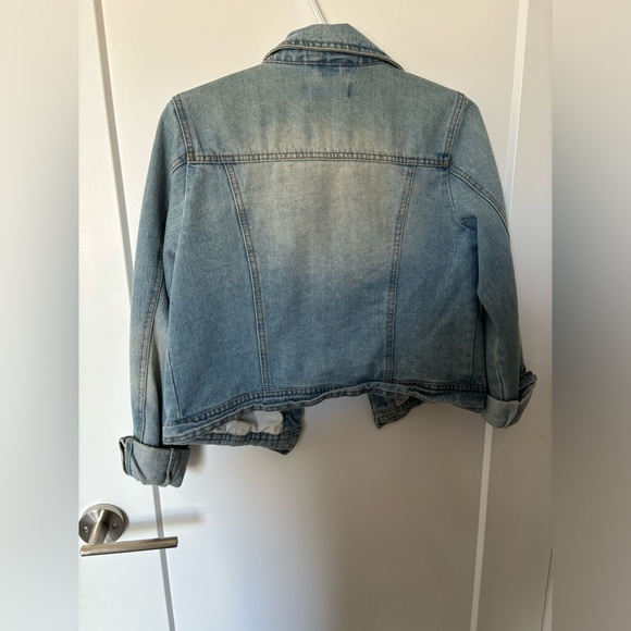 Cisono light denim jacket size medium - Picture 2 of 2